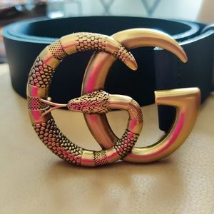 Authentic Gucci 🐍 belt with gold GG buckle 80cm